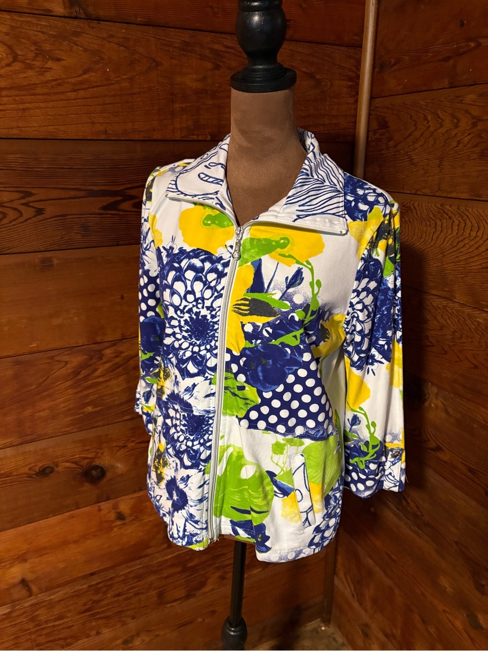 ANGIE PETITE ZIP UP LIGHTWEIGHT JACKET